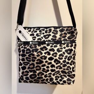 NWT Le Sportsac Classic Hobo Animal Leopard Print Crossbody Bag Purse Adjustable